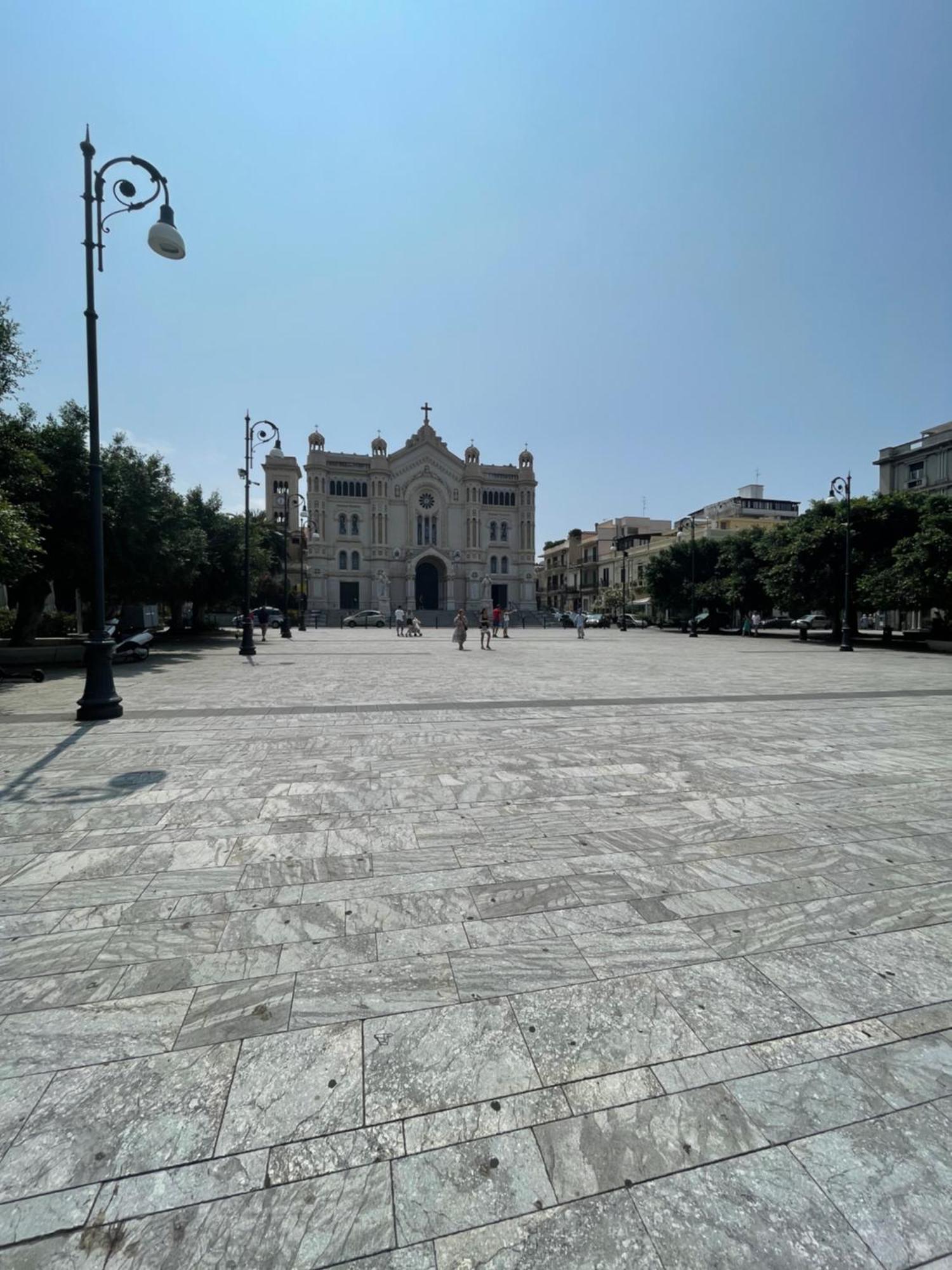 La Cattedrale Hotel Reggio Calabria Exterior photo